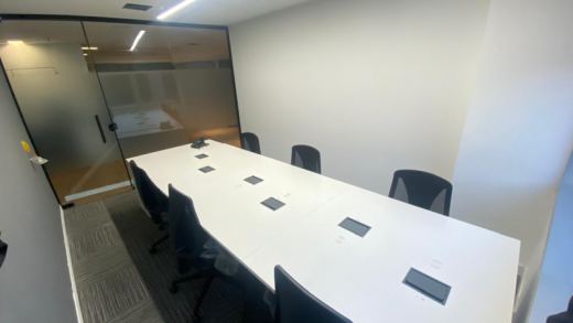 Sala 1902 com janela