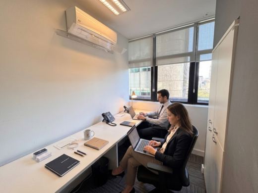 Sala 1109 com janela