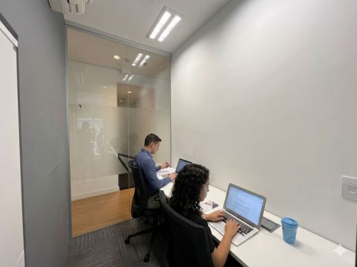 Sala 424 sem janela