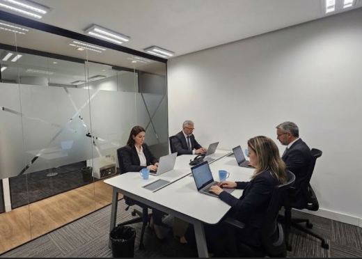 Sala 114 Visão interna