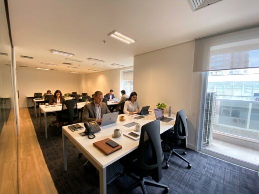 Sala 92 com janela