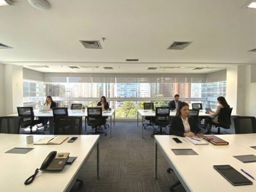 Sala 97 com janela